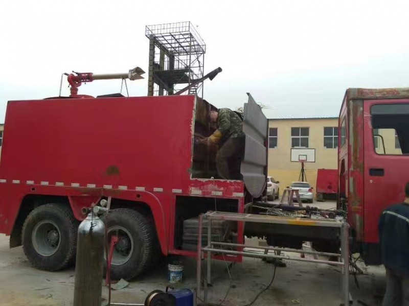 我公司為某消防大隊(duì)維修事故車輛2